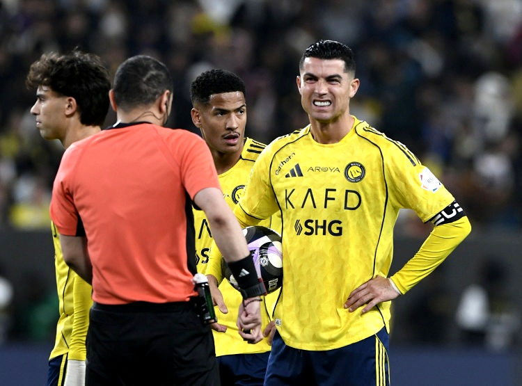 C.Ronaldo tiếp tục 