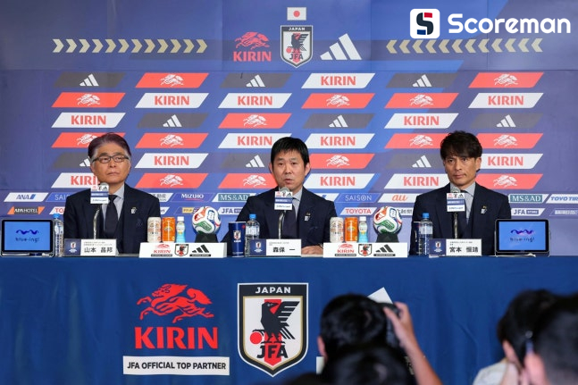 일본 축구 대표팀, 최종 명단 26인 발표... 86년생 나가토모 합류, 미토마 부상으로 제외