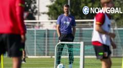 Official: Augsburg Sacks Coach Sandro Wagner, Sky Germany Reports 3 Million Euro Severance Fee