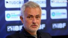 Mourinho: It's just a simple minor procedure, and I will be back to lead the team in training on the first day after the holidays