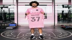 Falcón khen: Messi quá khiêm nhường khi nhường đá, không phải ai cũng làm vậy