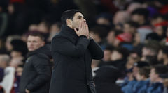 Arsenal để mất chiến thắng trước màn lội ngược dòng bất ngờ của Manchester United