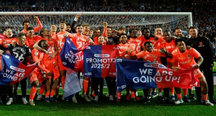 Coventry trở lại Ngoại Hạng Anh sau 25 năm!
