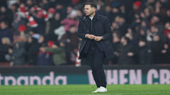 4 Trận Thua Liên Tiếp Tại Premier League! BBC: Kém Top 5 Bốn Điểm, Áp Lực Khổng Lồ Đè Nặng Lên HLV Rosenior Và Chelsea