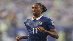 Olise 7 kiến tạo ở lần đầu dự World Cup, đứng thứ 7 lịch sử, kém Messi 5 lần