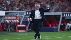 AS: Điều khoản giải phóng 7 triệu euro của Mourinho hết hạn hôm nay, sau thời điểm này Real Madrid muốn mời ông sẽ phải trả 15 triệu euro