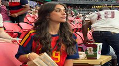 Yamal ghi bàn đầu tiên tại World Cup, còn công khai “phát cẩu lương”: “Cô gái của tôi!”