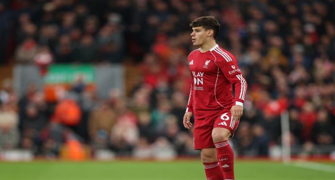 Slott phải điều chỉnh đội hình, Keita cần phải ra ngoài, Liverpool đang gặp khó khăn