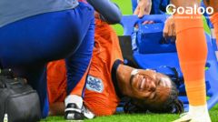 Aké Forced Off with Muscle Injury in Dutch National Team Match