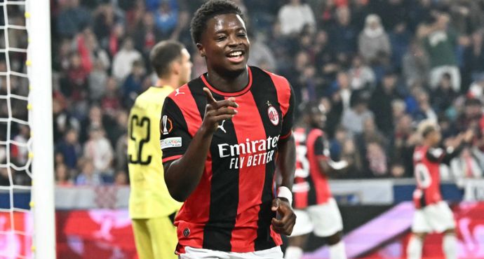 Cisse’s Historic Hat-Trick Powers AC Milan to a Resounding 4-0 Victory Over RB Salzburg