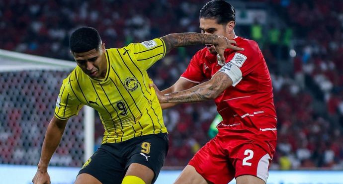 Ten-Man Indonesia Holds Malaysia to Goal Standoff in ASEAN Cup