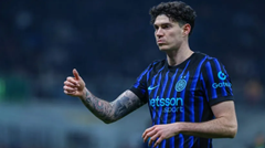 ​Journalist: Barcelona Submit €45m Opening Bid for Bastoni; Inter Demand €60m