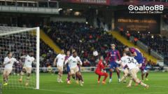 Lewandowski rescues Barcelona with second-half hat-trick after Valencia keeper sees red
