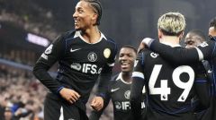 João Pedros Hat-Trick Powers Chelsea to Emphatic 4-1 Victory Over Aston Villa