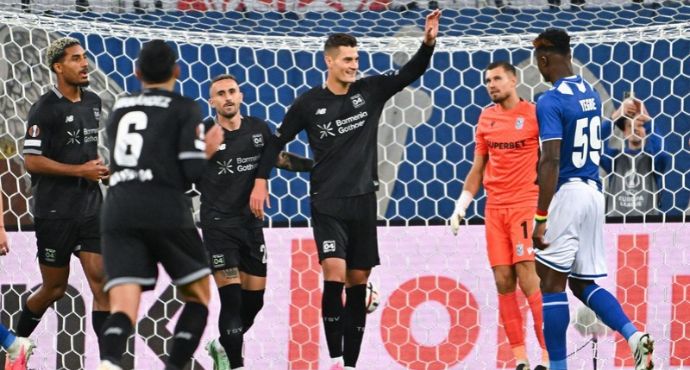 Leverkusen Cruise to Dominant 4-0 Victory Over Lech Poznan
