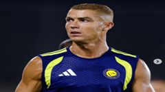 Tôi đã trở lại! Diện mạo mới đón mùa giải mới, Ronaldo đăng ảnh tập luyện kèm dòng trạng thái: Back