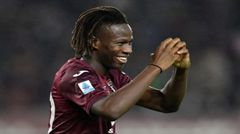 Di Marzio: Salzburg nâng giá thầu cho Njie, 12 triệu euro cộng phần trăm chuyển nhượng lại