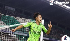 전북, 안양에 2-1 승리…이승우 극장골