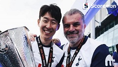 '英매체 충격 주장' 손흥민, 포스테코글루 감독 따라 이적? "사우디행 시 가족 호강"→토트넘에 1,839억 경제적 이득"​