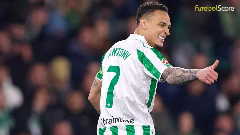 O início de época animador de Antony faz com que o Betis esteja a tentar negociar com o Manchester United para manter o brasileiro