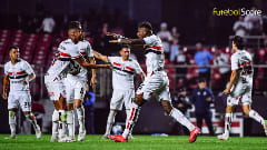 São Paulo finalmente converte pênalti, rebaixa Grêmio ao Z-4 e volta a vencer no Brasileirão