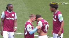 Técnico do West Ham comenta sobre as lágrimas de Paquetá após cartão amarelo em campo
