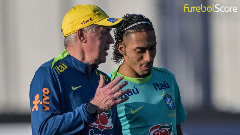 Ancelotti elogia Raphinha e detalha plano para empolgar a torcida no jogo do Brasil contra o Paraguai
