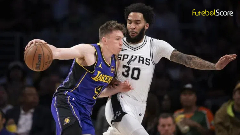 Reaves marca 30 pontos, Doncic quase alcança um triplo-duplo na vitória dos Lakers por 125 a 109 sobre os Spurs