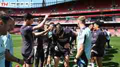 ​แกลเลอรี: การฝึกซ้อมแบบเปิดที่สนามเอมิเรตส์