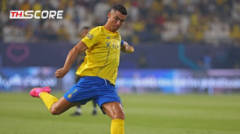 ​915ลูกแล้ว! โรนัลโดซัดด้วยซ้าย แล้วทำท่าสมาธิฉลอง ยิงสองประตูในเกมนี้ และยิงไป 7ประตูใน 4นัดล่าสุด