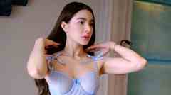 เฮเลน่า สาระการ นางแบบสาวลูกครึ่งไทย กับแฟชั่นเขย่าใจ ชุดนอนไม่ได้นอน !