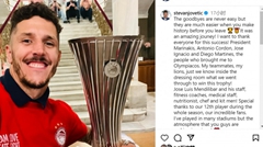 อำลาด้วยแชมป์ UECL-โยเวติช วัย 34 ปี โพสต์ข้อความอำลาโอลิมเปียกอส