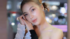 เพลง ปาณิสรา ลูกสาวคนสวย เจ้าของตำนานเพลงเพื่อชีวิต คาราบาว ยิ่งโตยิ่งสวยสะพรั่ง !!