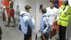 รักกันจริง! 'จู๊ด' ยืนรอแลกเสื้อ 'เทรนท์' หลังเกม