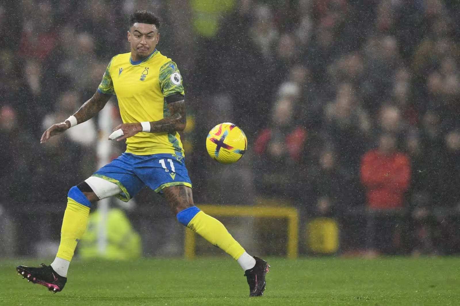 "ลินการ์ด" เสนอตัวให้ "บาร์เซโลน่า" พิจารณาร่วมทีมแบบไร้ค่าตัว