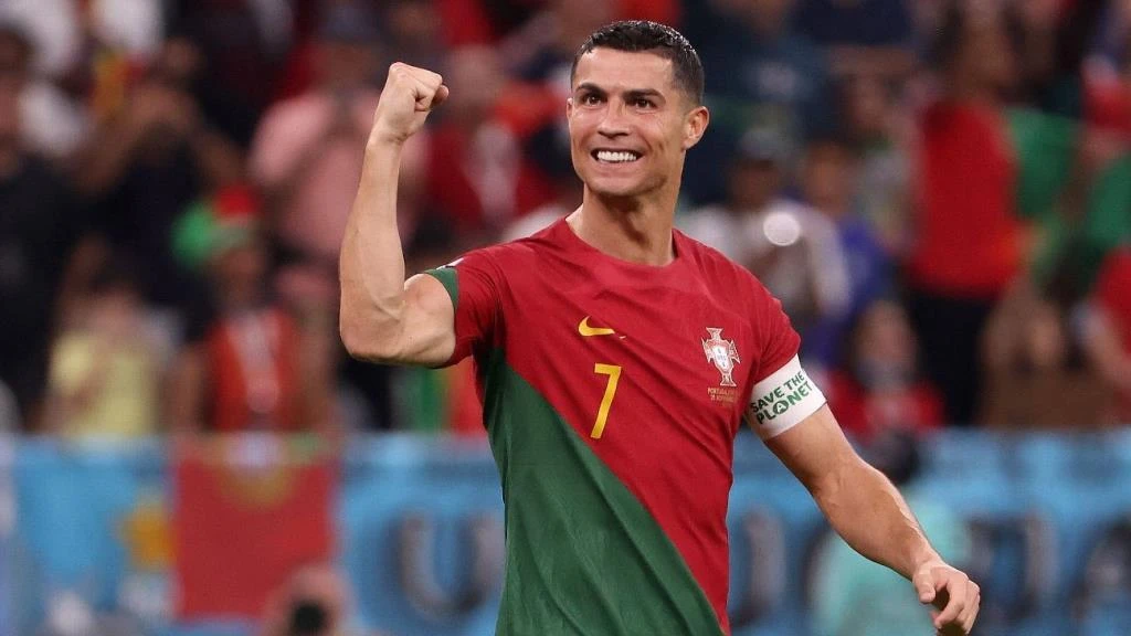 โรนัลโด้เป็นที่สาม! Golden Ball Odds: โรนัลโด้อันดับสาม, เมสซี่อันดับหนึ่ง, ฮาร์แลนด์อันดับสอง