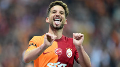 มุสซา เมอร์เท่นส์ต่อสัญญา กาลาตาซารายถึงปี2025