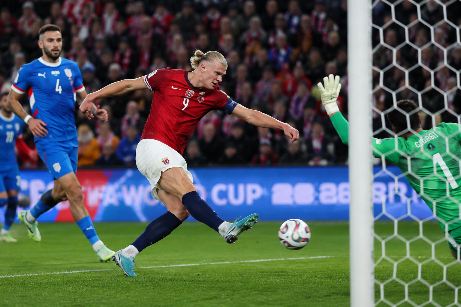 Erling Haaland shooting