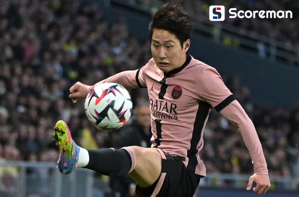이강인 'PSG 소속' 직접 지웠다! SNS 프로필서 'PSG 삭제'... 아스널 이적 공개선언인가