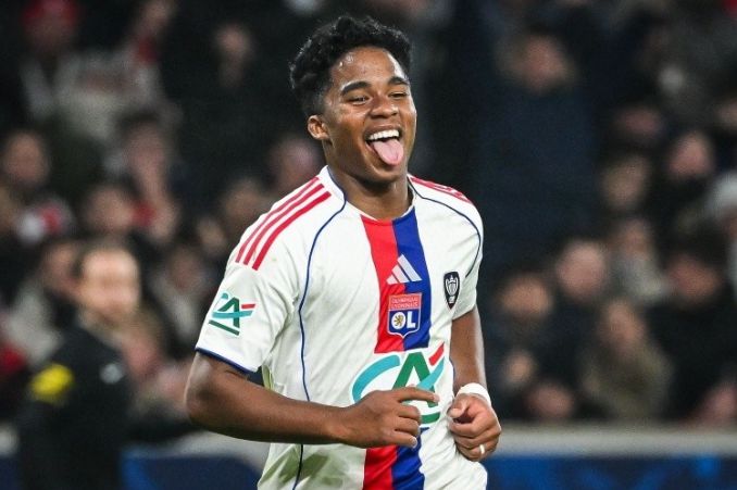 19 tuổi 188 ngày, Endrick lập kỷ lục cầu thủ trẻ nhất của Lyon ghi hat-trick tại Ligue 1