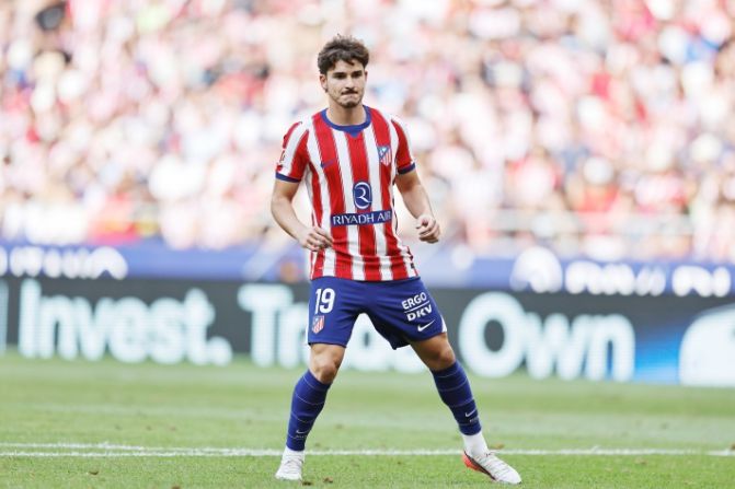 Cựu sao Barca: Hy vọng Barca đừng chi đậm cho Alvarez, Fabián xứng đáng giành Quả bóng Vàng
