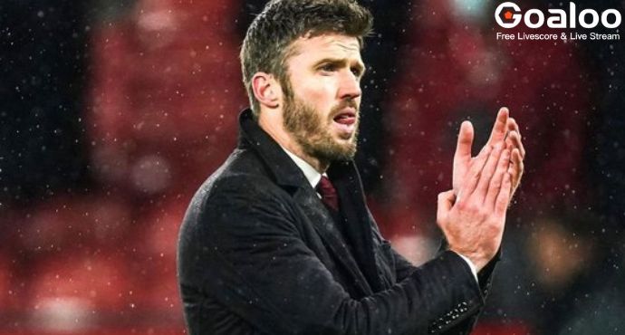Carrick Open to Manchester United Return