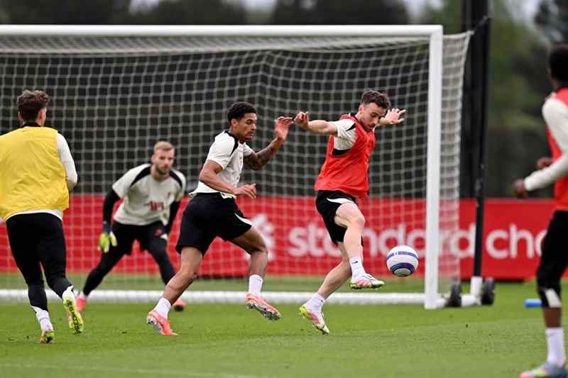 รูปภาพการฝึกซ้อม: ลิเวอร์พูลตั้งเป้าหมายไว้ที่เกมใหญ่กับท็อตแน่มที่แอนฟิลด์