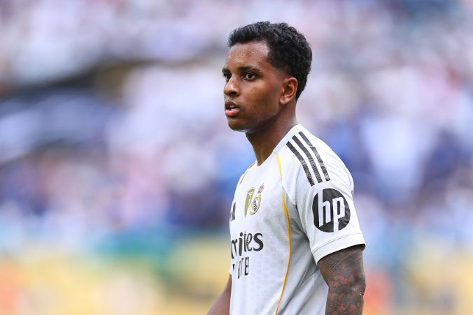 Dùng lời lẽ xúc phạm, Rodrygo bị treo giò hai trận và lỡ hẹn Benfica