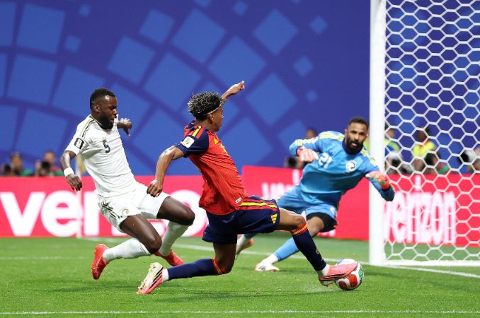 Tỏa sáng World Cup! Lamine Yamal ghi bàn, trở thành cầu thủ trẻ thứ 8 lịch sử