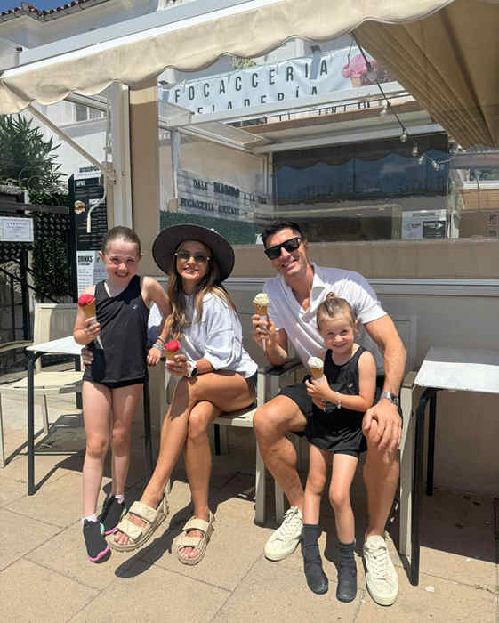 มีทั้งเสียงหัวเราะ เสียงน้ำตา และการอำลา: ผู้เล่นและครอบครัวบอกลาฤดูกาลนี้