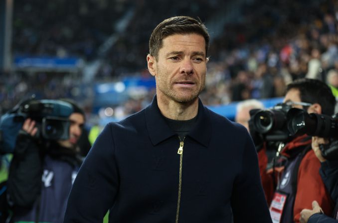 Bild: Frankfurt có thể thay HLV, Alonso nằm trong danh sách ứng viên