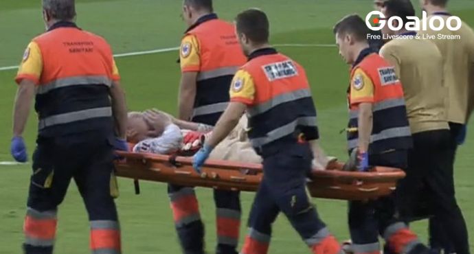 Hansi Flick: “Unfortunately I think ter Stegen’s injury will be very serious”.