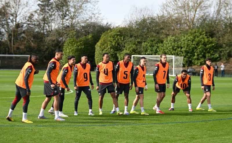 ​​อาร์เซนอลติวเข้ม! เจาะลึกการซ้อมเตรียมดวลเลเวอร์คูเซ่นศึกยูซีแอล