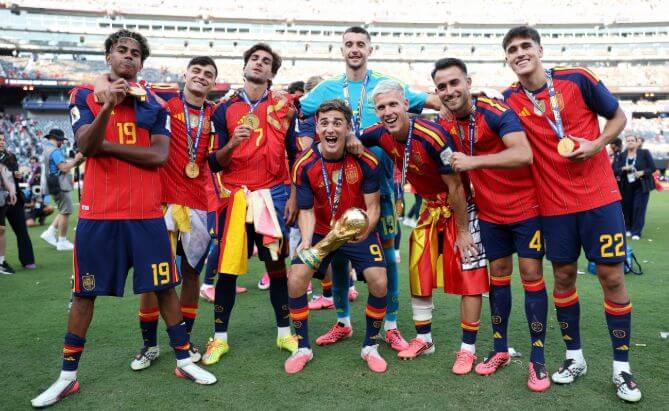 Nòng cốt nhà vô địch! Ferran rời đi và Rodri gia nhập, Barcelona vẫn có 8 nhà vô địch World Cup